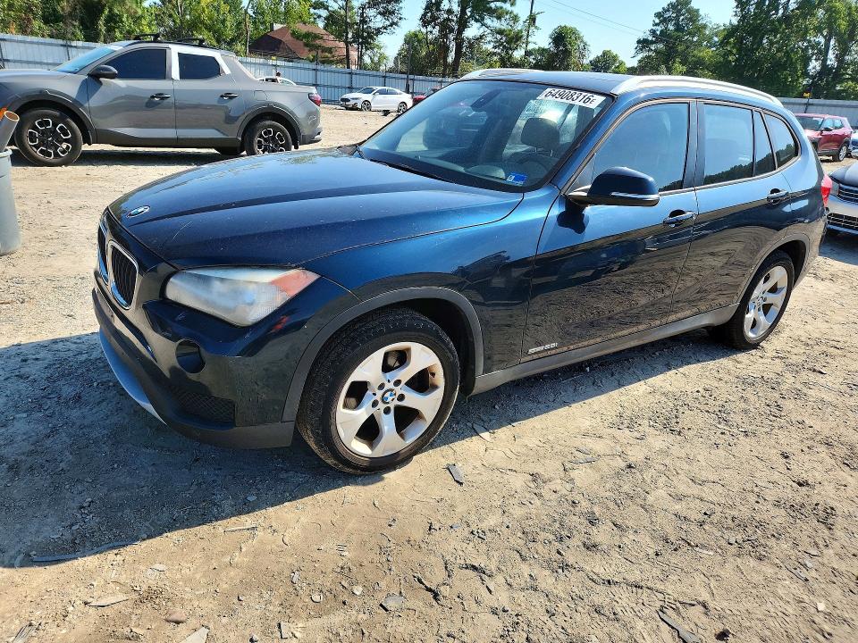 BMW X1 2014 with VIN WBAVM1C57EVW55853 - Photo from auction