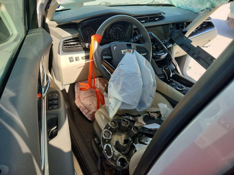 Photo 8 from auction – 2020 CADILLAC XT6 with VIN 1GYKPCRSXLZ208858