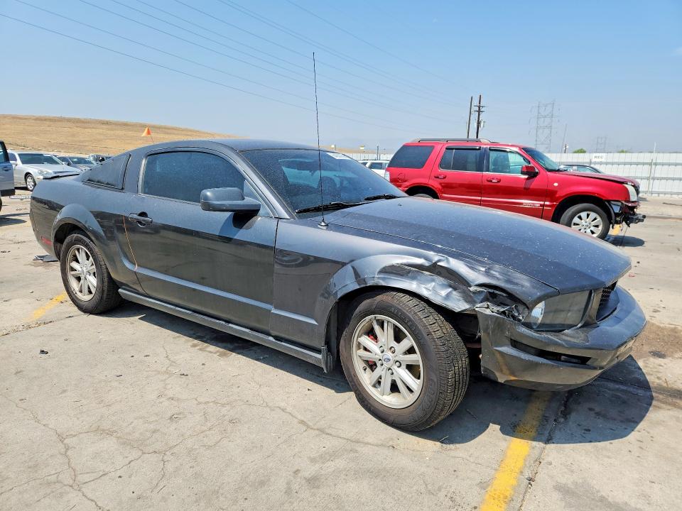 Photo 4 from auction – 2007 FORD MUSTANG with VIN 1ZVFT80N575250839