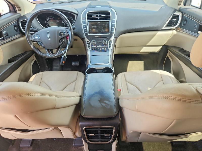 Foto 8 de la subasta – 2016 LINCOLN MKX con VIN 2LMPJ6LR0GBL22025
