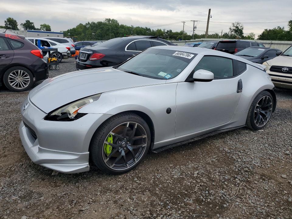2012 NISSAN 370Z