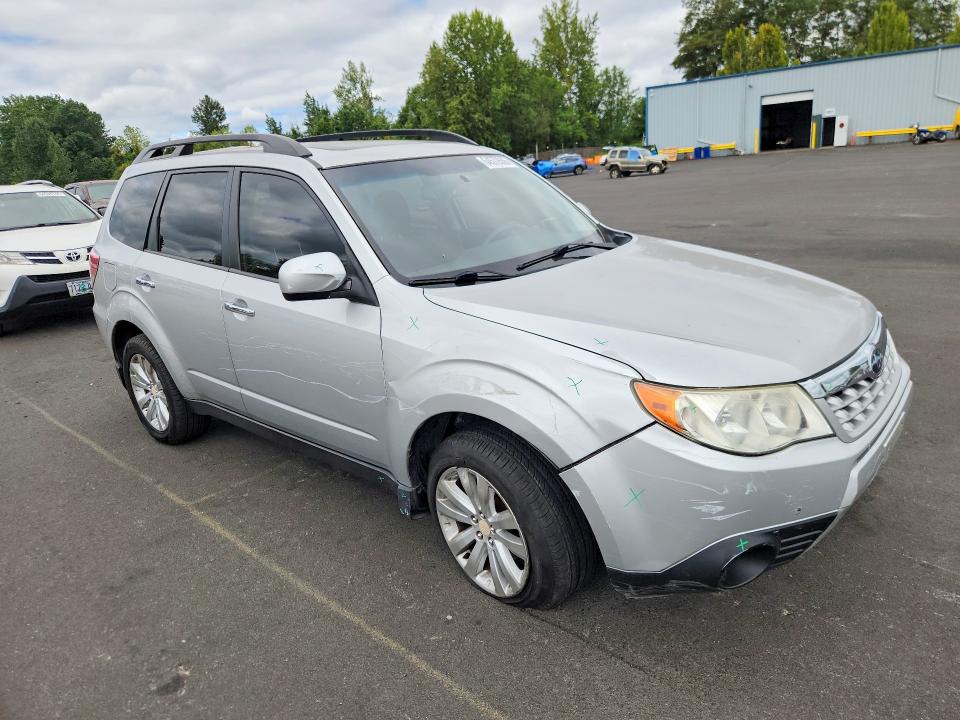 Photo 4 from auction – 2011 SUBARU FORESTER with VIN JF2SHADC2BH773618