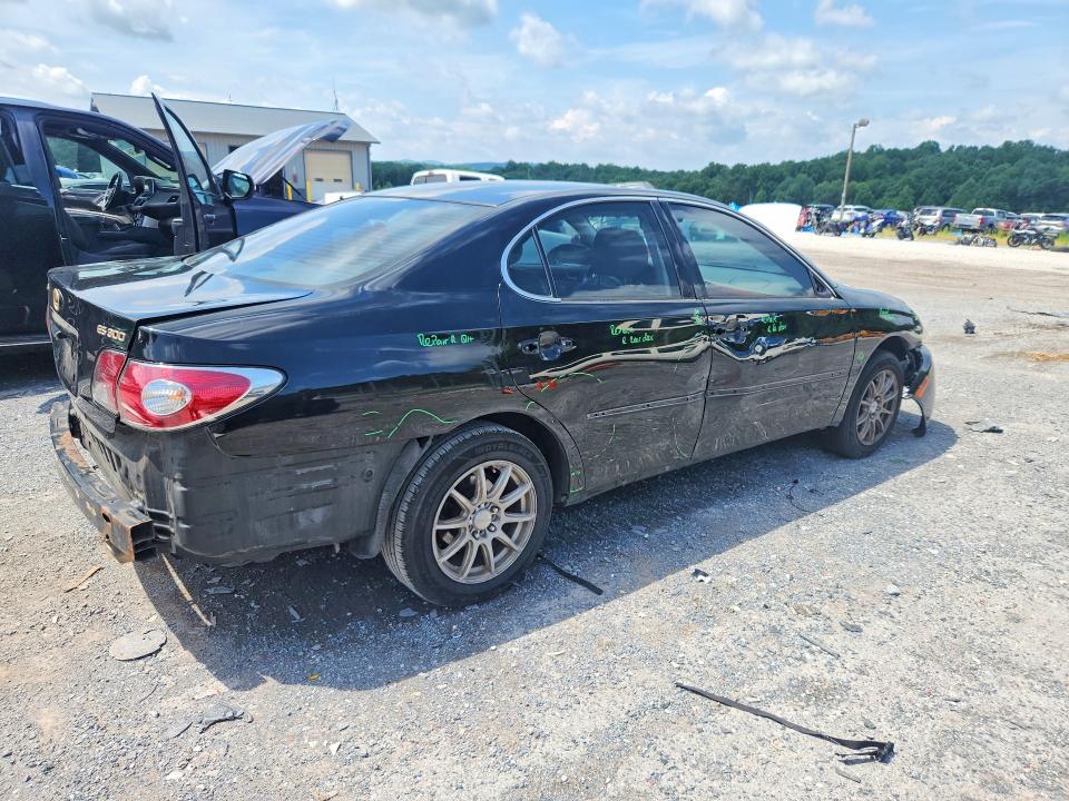 Photo 3 from auction – 2002 LEXUS ES with VIN JTHBF30G820047509