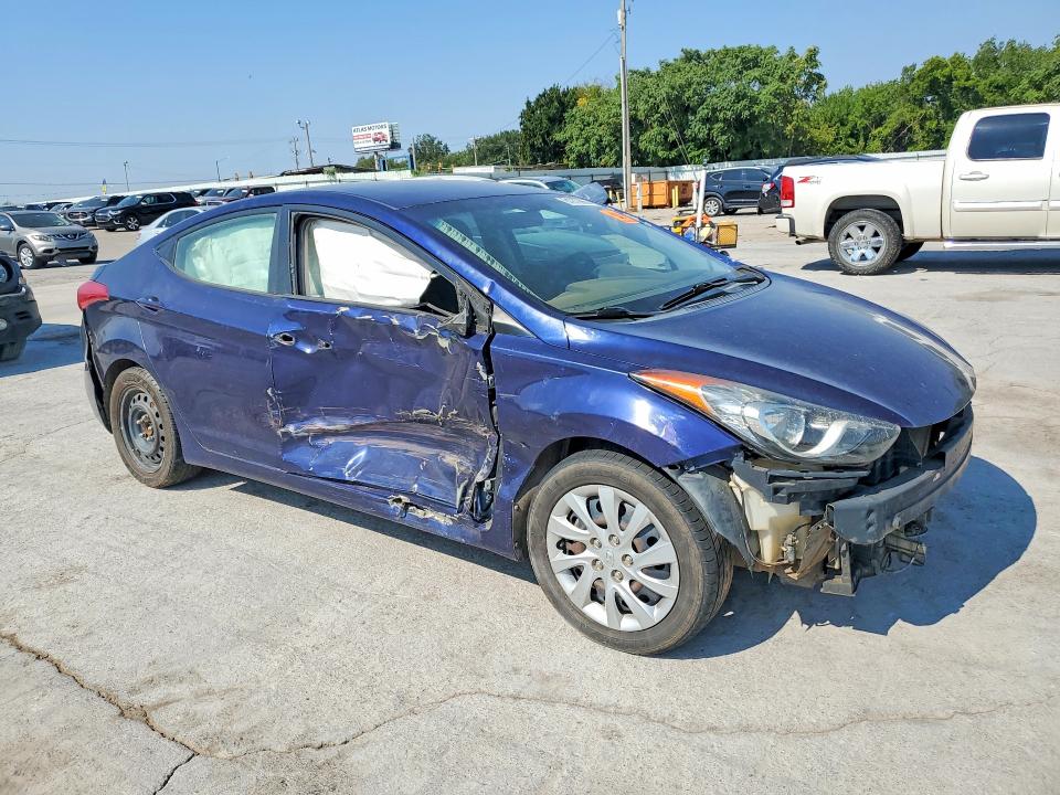 Photo 4 from auction – 2011 HYUNDAI ELANTRA with VIN 5NPDH4AE8BH023351