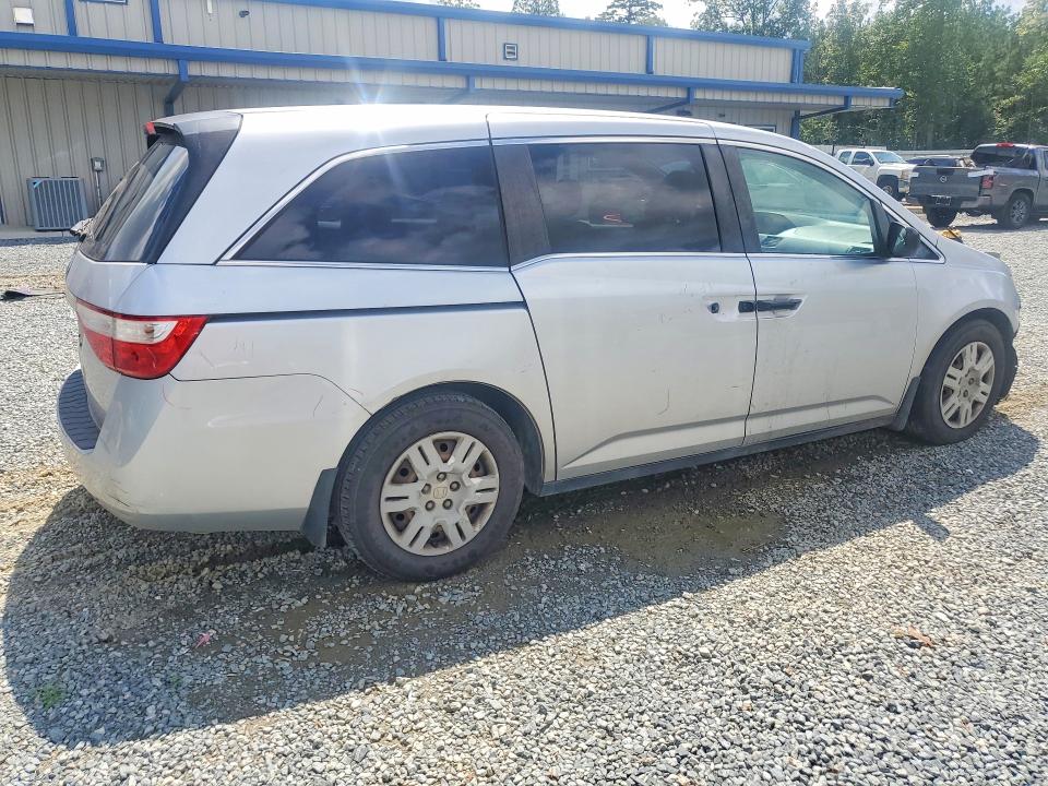 Photo 3 from auction – 2013 HONDA ODYSSEY with VIN 5FNRL5H25DB048134