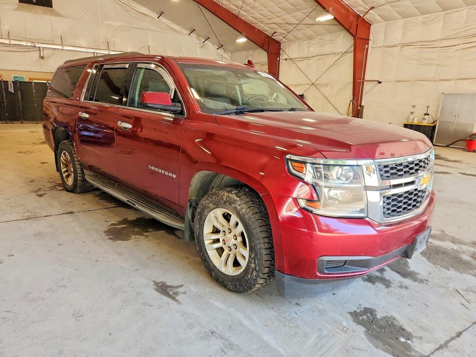 Photo 4 from auction – 2016 CHEVROLET SUBURBAN with VIN 1GNSKHKC5GR161014