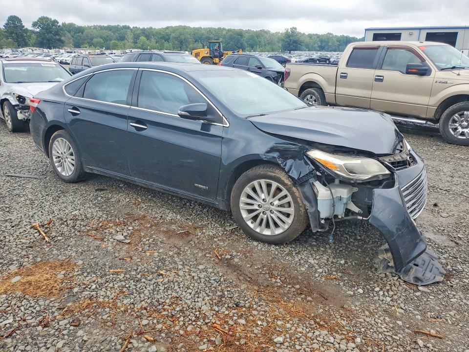 Photo 4 from auction – 2015 TOYOTA AVALON HYBRID with VIN 4T1BD1EB4FU046375