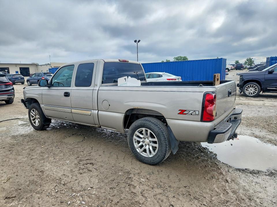 Zdjęcie 2 z aukcji – 2004 CHEVROLET SILVERADO z VIN 1GCEK19T84E141202