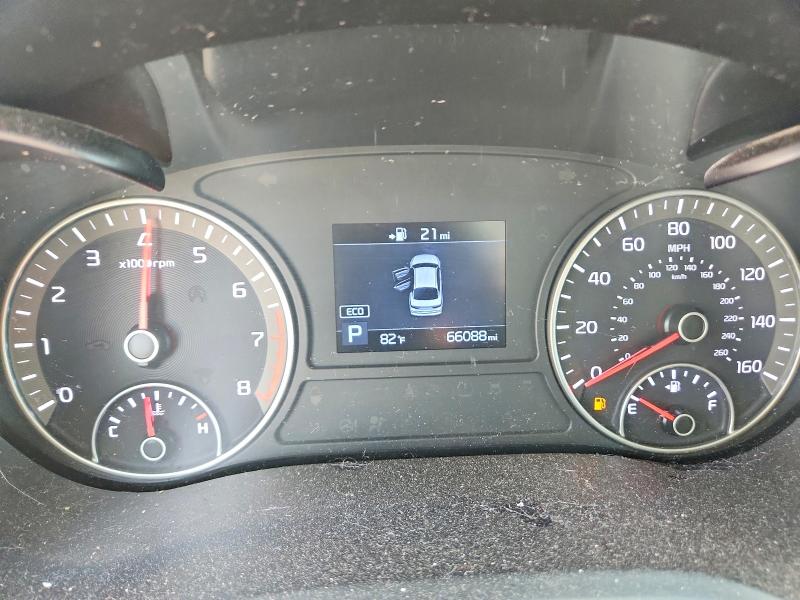 Photo 9 from auction – 2019 KIA OPTIMA with VIN 5XXGT4L33KG375160