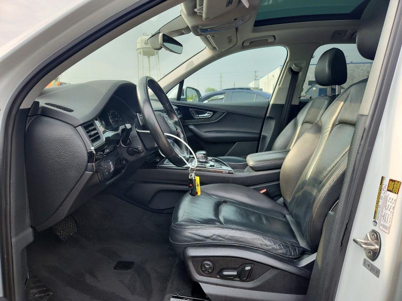 Photo 7 from auction – 2017 AUDI Q7 with VIN WA1LAAF71HD000852
