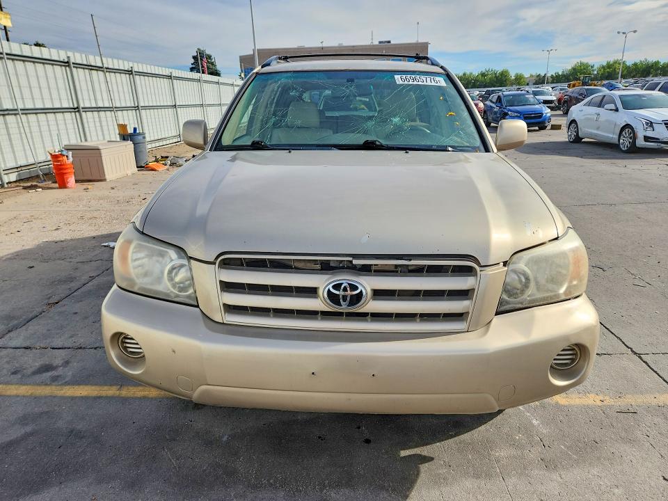 Photo 5 from auction – 2005 TOYOTA HIGHLANDER with VIN JTEDD21A450114837