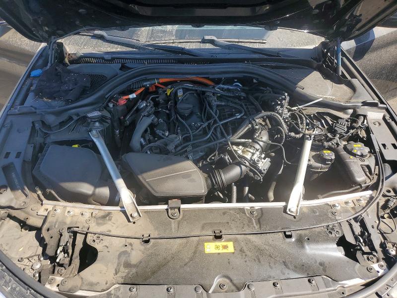 Фото 11 с аукциона – 2018 BMW 530E с VIN WBAJA9C58JB249677