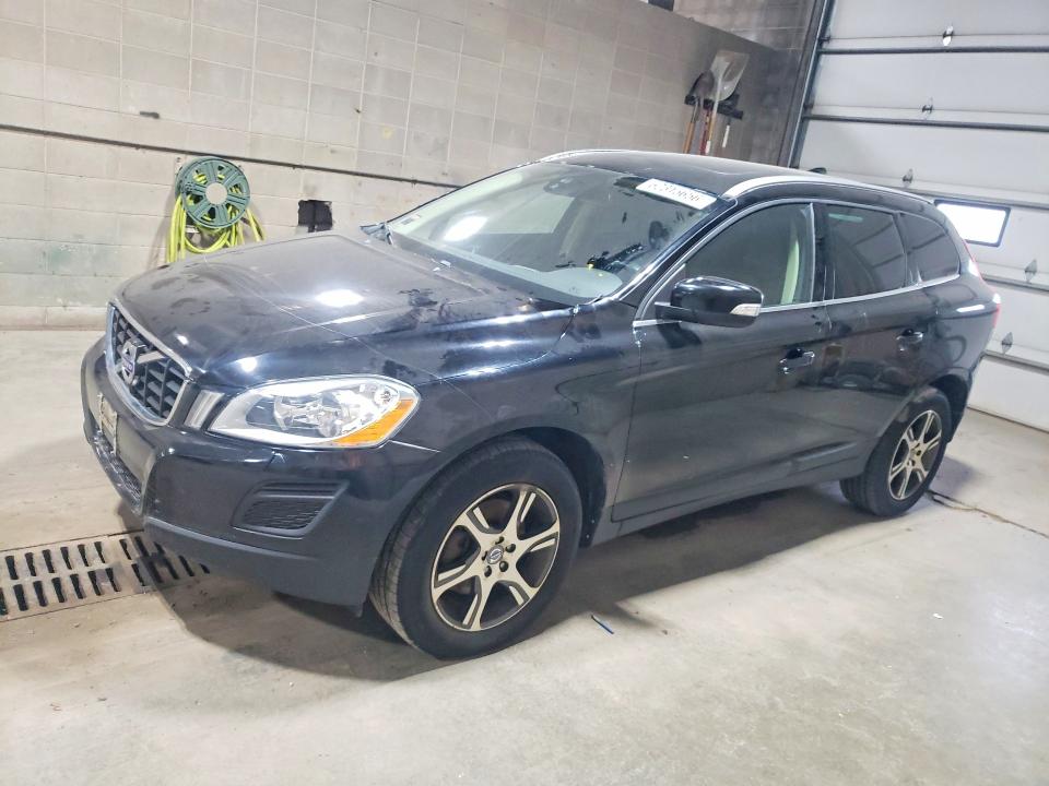 VOLVO XC60 2013 with VIN YV4902DZ3D2457517 - Photo from auction