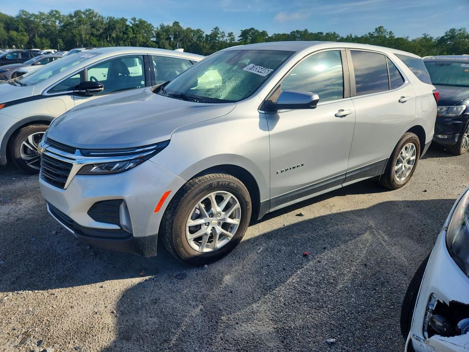CHEVROLET EQUINOX 2022 with VIN 2GNAXJEV6N6131577 - Photo from auction