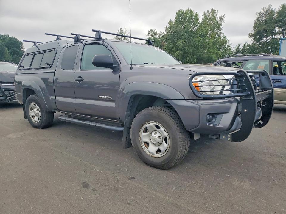 Photo 4 from auction – 2015 TOYOTA TACOMA with VIN 5TFUX4EN7FX037880