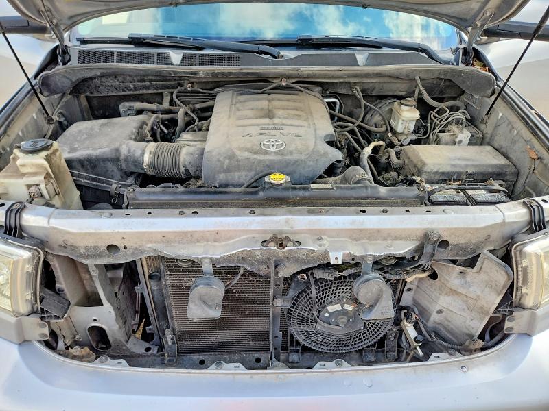 Photo 12 from auction – 2011 TOYOTA SEQUOIA with VIN 5TDZM5G17BS003159
