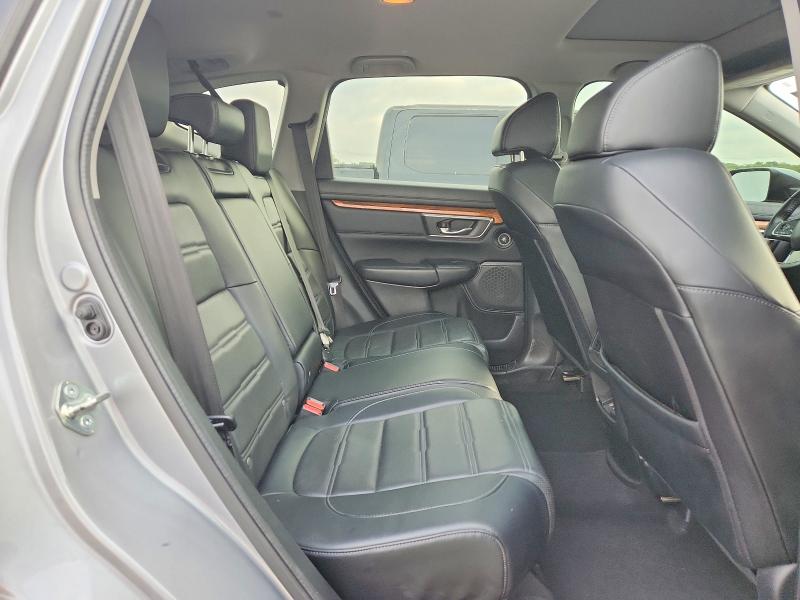 Photo 11 from auction – 2017 HONDA CR-V with VIN 7FARW1H86HE028313