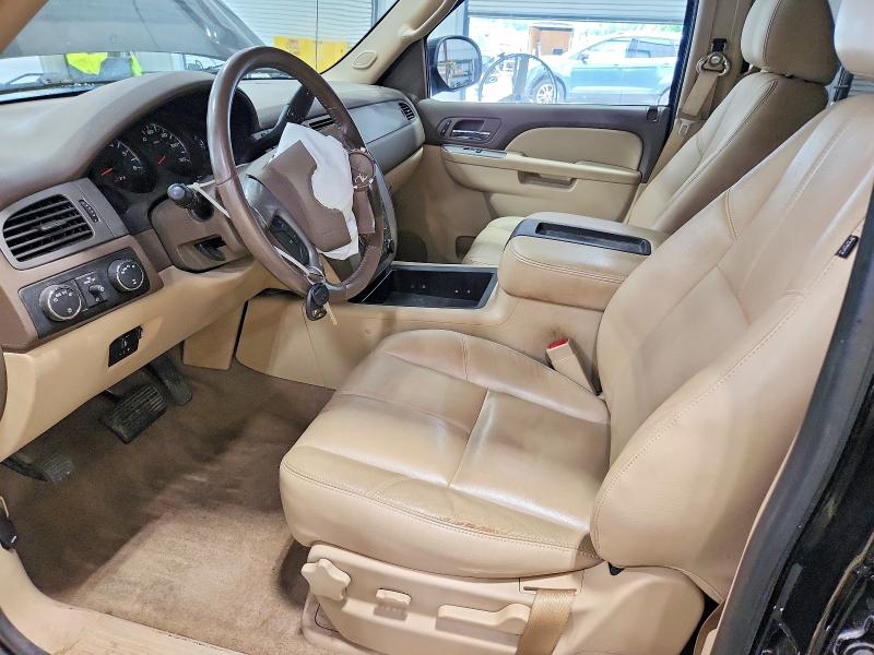 Photo 7 from auction – 2013 CHEVROLET AVALANCHE with VIN 3GNTKFE79DG377497