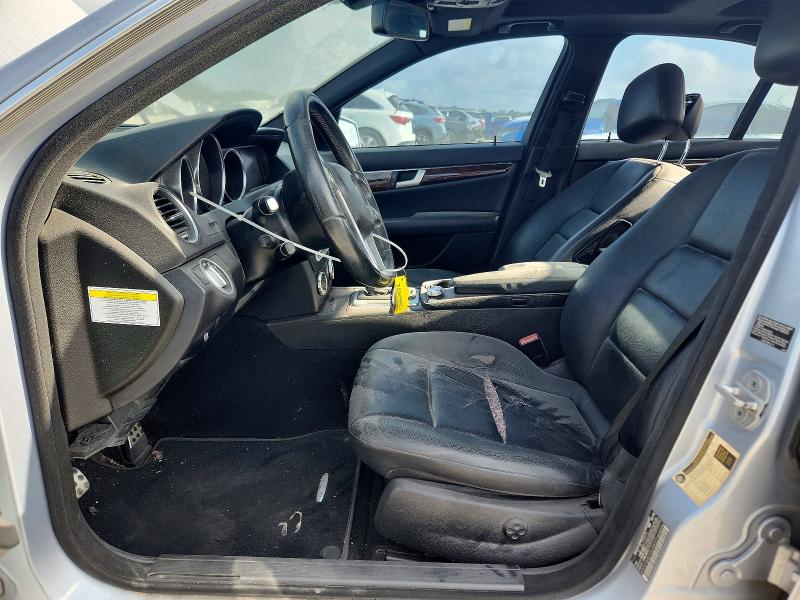 Photo 7 from auction – 2013 MERCEDES-BENZ C with VIN WDDGF8AB7DR248099