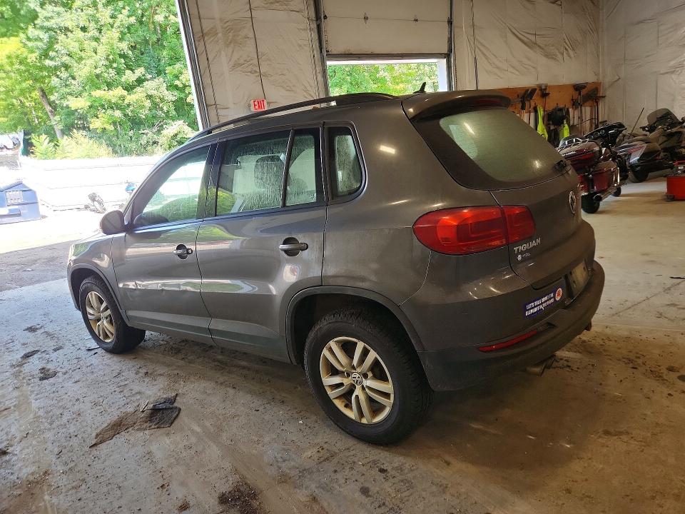 Снимка 2 от търг – 2016 VOLKSWAGEN TIGUAN с VIN WVGBV7AX1GW594311