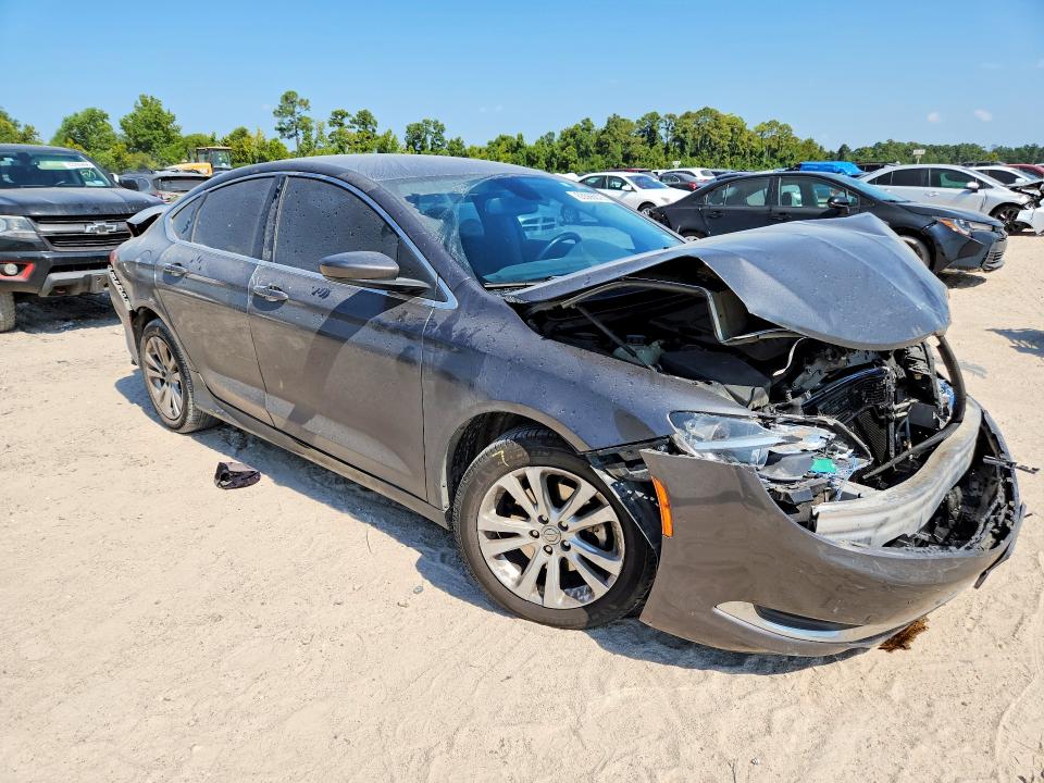 Photo 4 from auction – 2015 CHRYSLER 200 with VIN 1C3CCCAB3FN758680