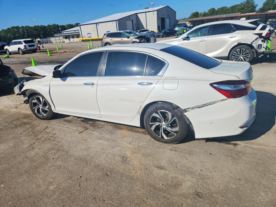 Photo 2 from auction – 2017 HONDA ACCORD with VIN 1HGCR2F3XHA087400