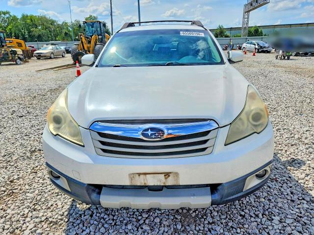 Photo 5 from auction – 2011 SUBARU OUTBACK with VIN 4S4BRCLC1B3425990