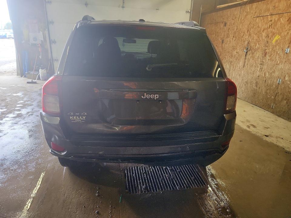 Photo 6 from auction – 2017 JEEP COMPASS with VIN 1C4NJDBB2HD129354