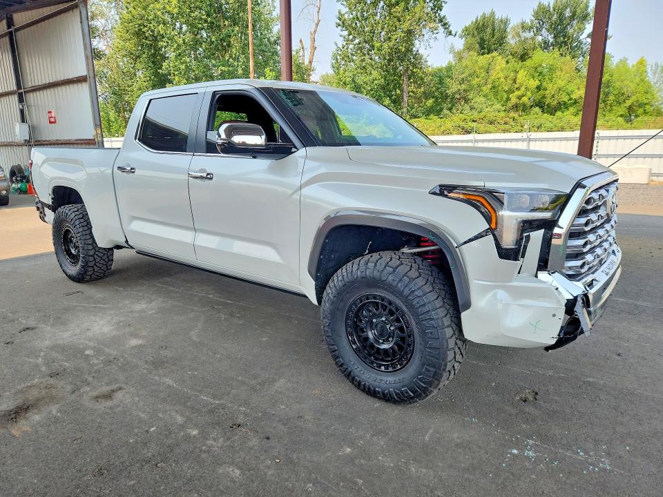 Photo 4 from auction – 2026 TOYOTA TUNDRA with VIN 5TFMC5EC8TX010845