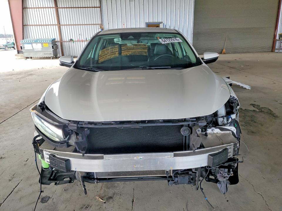 Photo 5 from auction – 2020 HONDA INSIGHT with VIN 19XZE4F90LE009427
