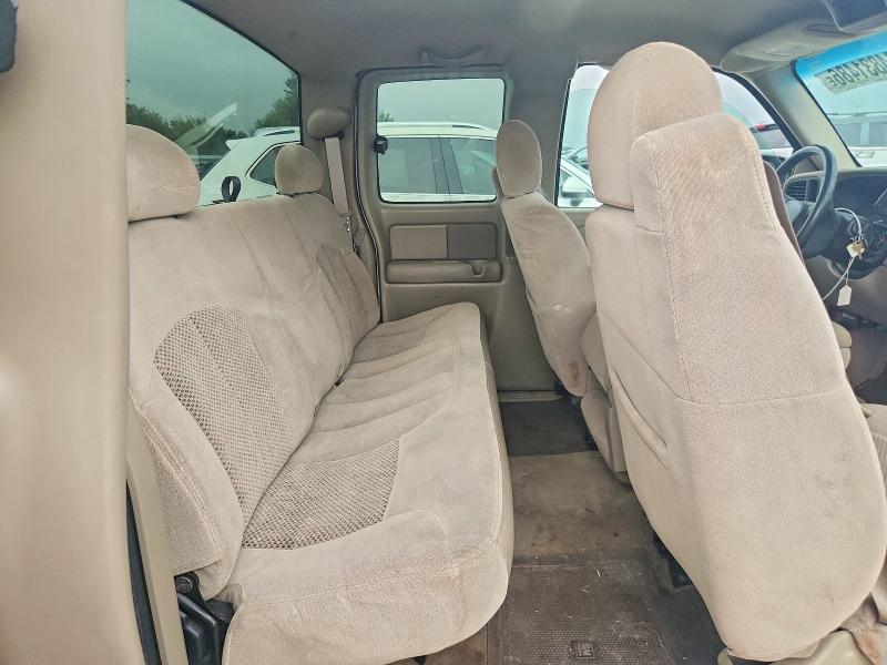 Photo 10 from auction – 2002 CHEVROLET SILVERADO with VIN 2GCEC19V521392546