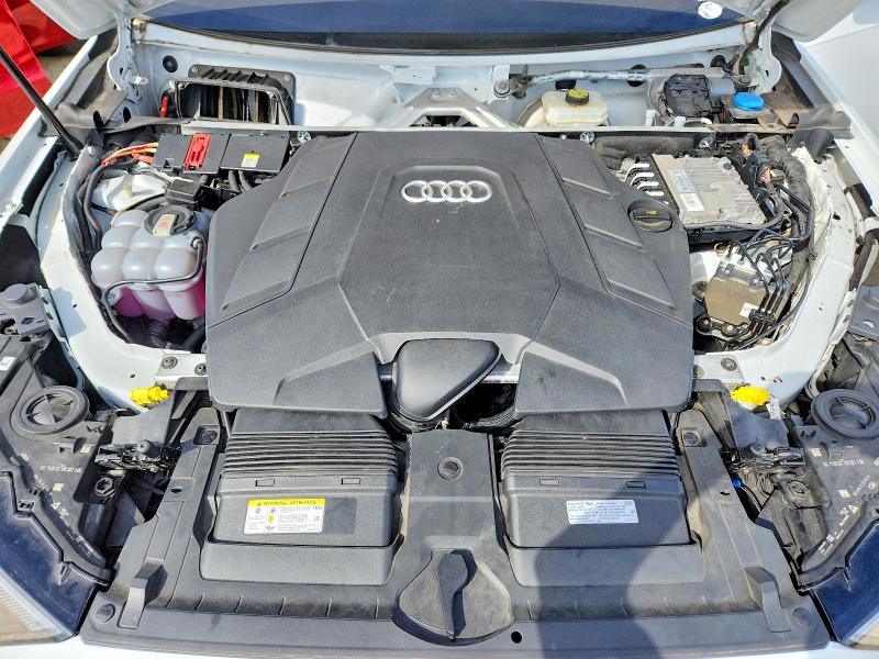 Photo 12 from auction – 2021 AUDI Q7 with VIN WA1LXAF77MD022170