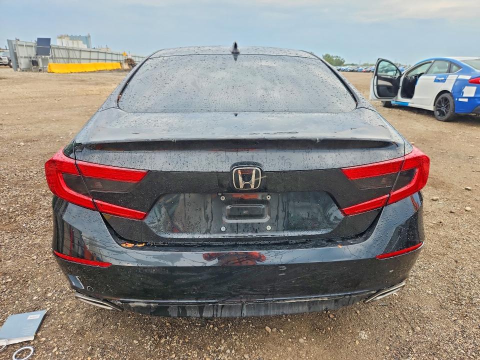 Photo 6 from auction – 2018 HONDA ACCORD with VIN 1HGCV2F60JA042817