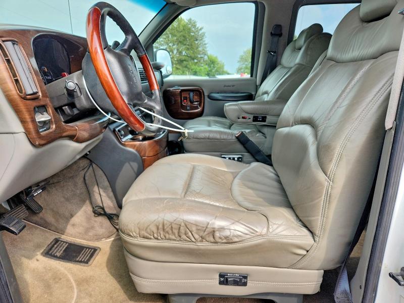 Photo 7 from auction – 2002 GMC SAVANA with VIN 1GDFG15R621126312