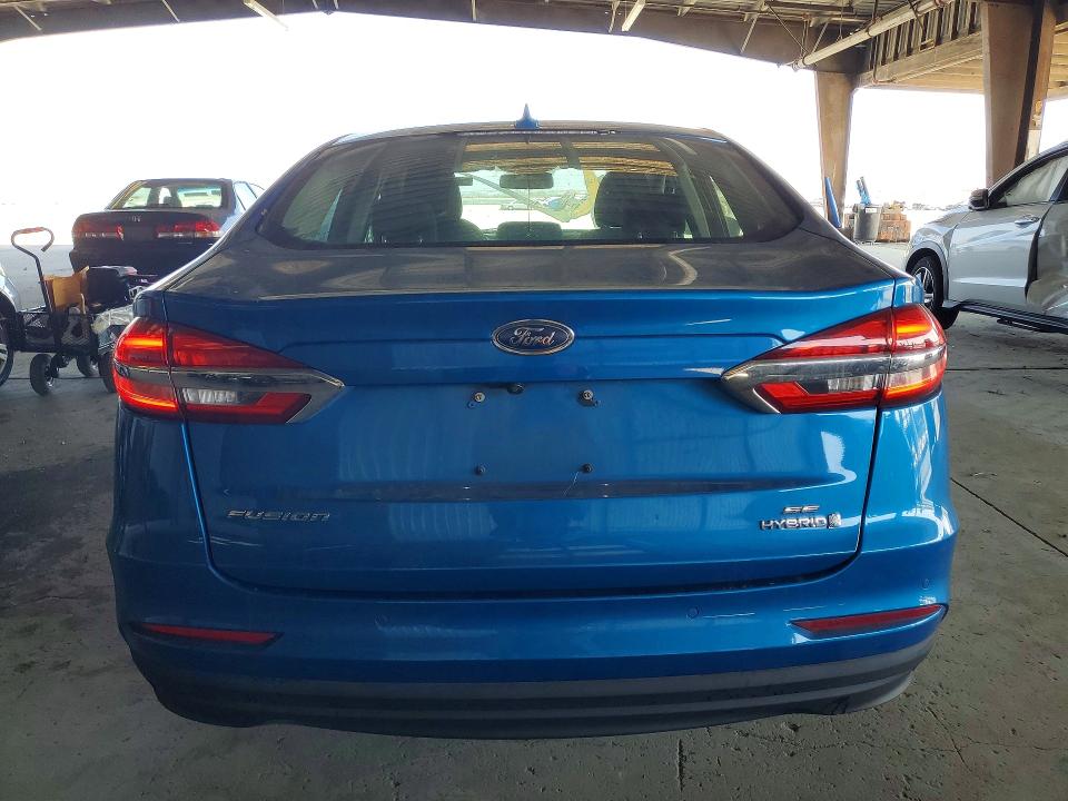 Photo 6 from auction – 2019 FORD FUSION with VIN 3FA6P0LU6KR216626