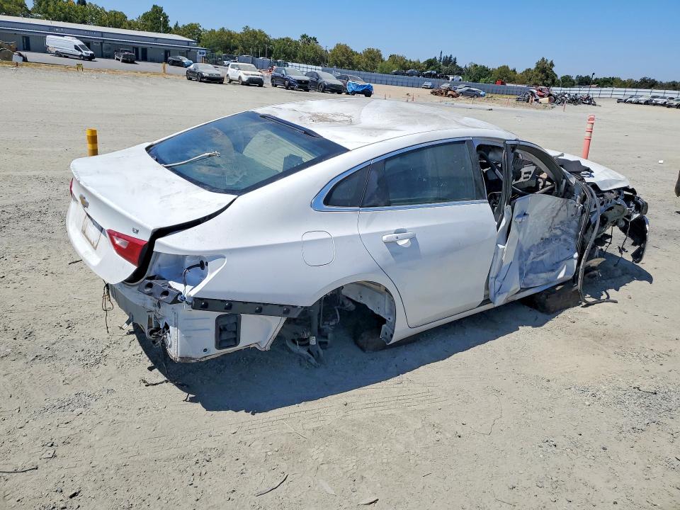 Photo 3 from auction – 2017 CHEVROLET MALIBU with VIN 1G1ZE5ST0HF188422
