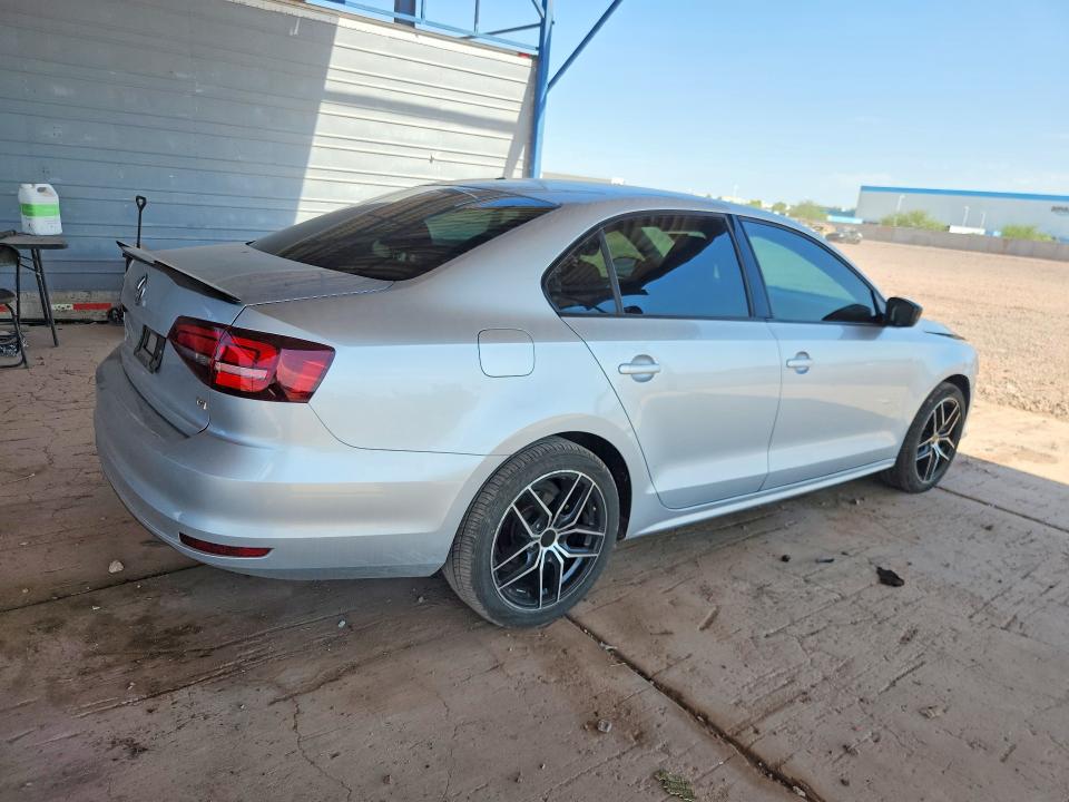 Photo 3 from auction – 2016 VOLKSWAGEN JETTA with VIN 3VW267AJ4GM319235