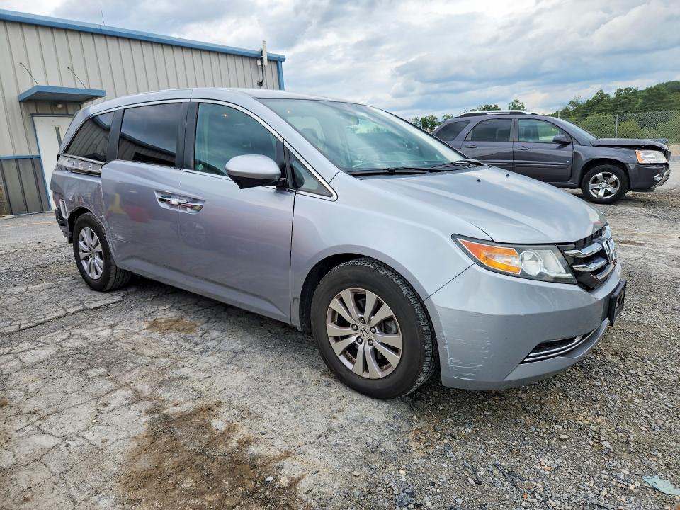Photo 4 from auction – 2017 HONDA ODYSSEY with VIN 5FNRL5H37HB007678