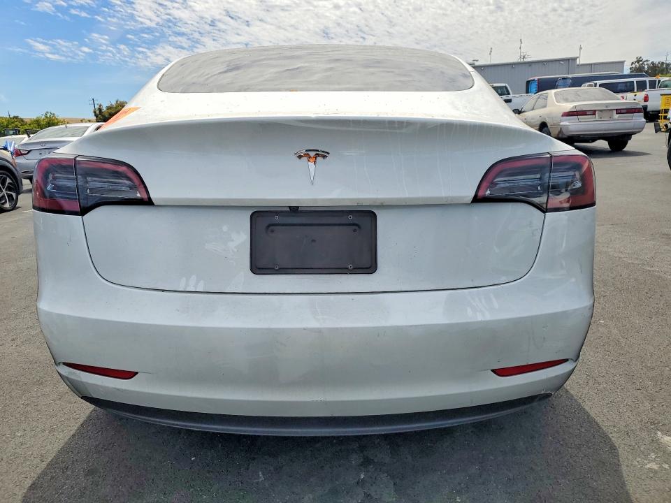 Photo 6 from auction – 2023 TESLA MODEL 3 with VIN 5YJ3E1EA4PF590172
