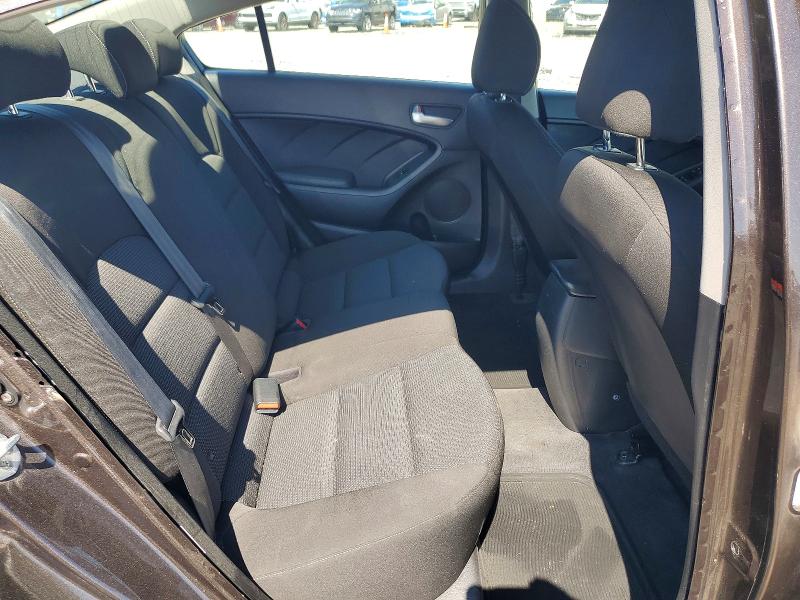 صورة رقم 10 من المزاد - 2017 KIA FORTE مع VIN 3KPFK4A7XHE081700