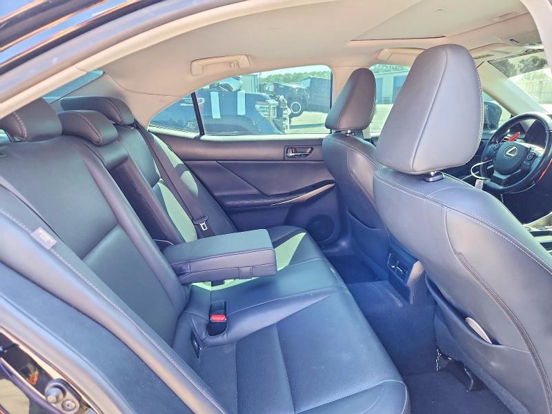 Photo 10 from auction – 2015 LEXUS IS with VIN JTHBF1D27F5052695