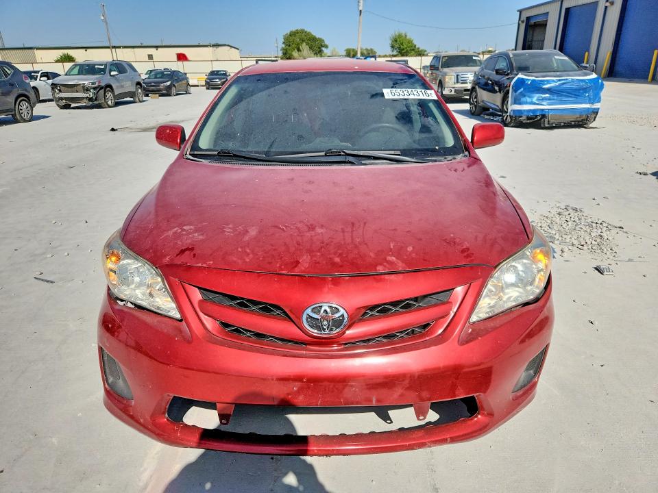 Снимка 5 от търг – 2013 TOYOTA COROLLA с VIN 5YFBU4EE8DP111481