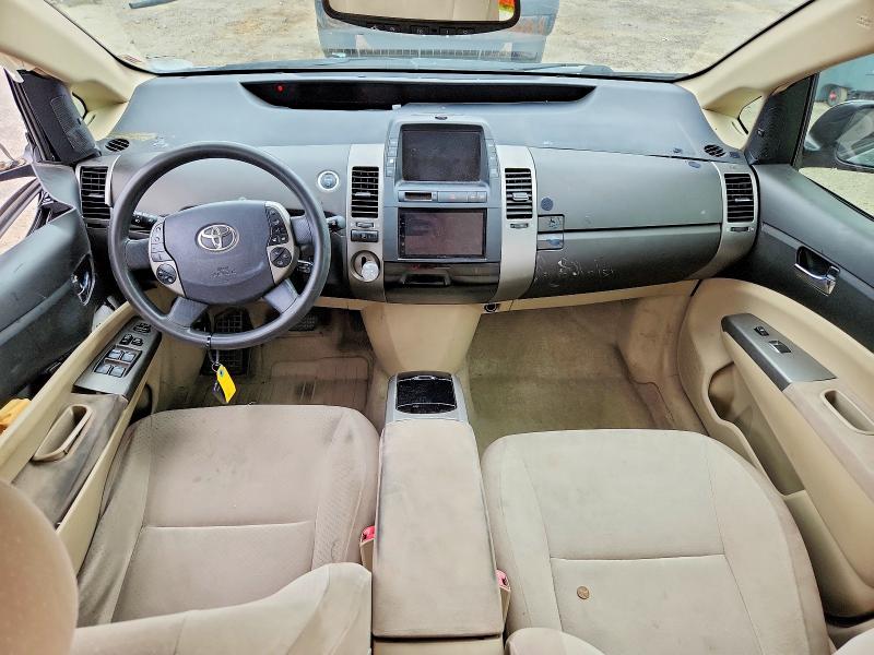 Photo 8 from auction – 2004 TOYOTA PRIUS with VIN JTDKB20U940088733