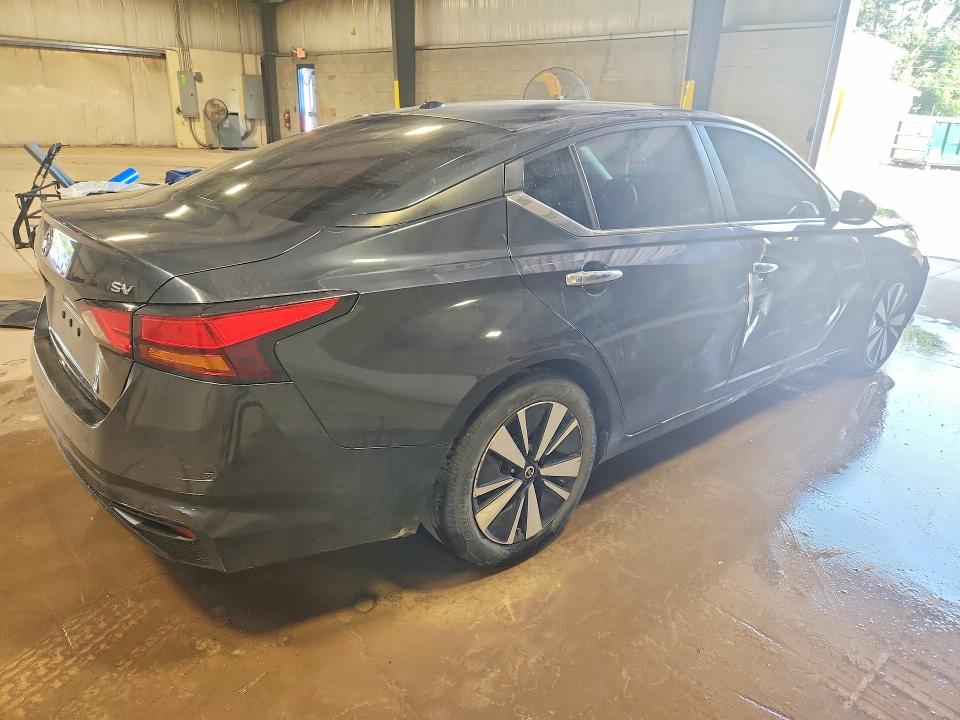 Photo 3 from auction – 2021 NISSAN ALTIMA with VIN 1N4BL4DV5MN360425