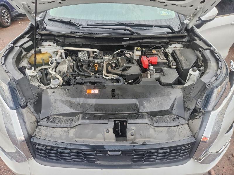 Снимка 12 от търг – 2023 MITSUBISHI OUTLANDER с VIN JA4J3UA81PZ030325