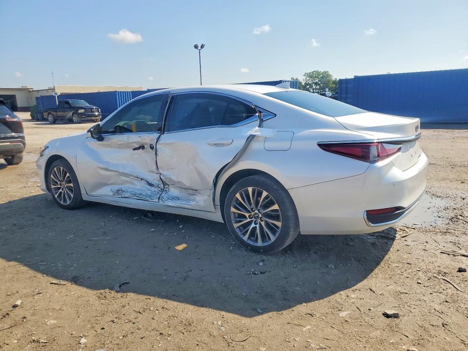 Photo 2 from auction – 2021 LEXUS ES 250 with VIN 58AD11D1XMU004079