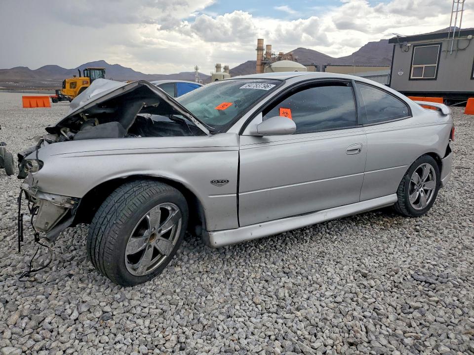 2005 PONTIAC GTO