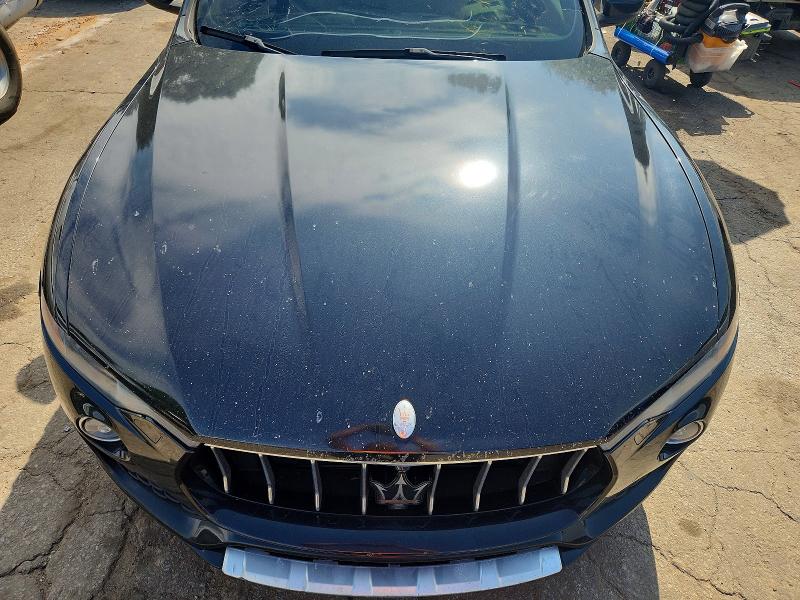 Photo 11 from auction – 2017 MASERATI LEVANTE with VIN ZN661XUL9HX233266