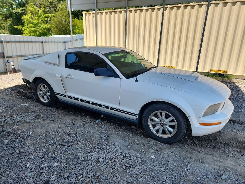 Photo 4 from auction – 2007 FORD MUSTANG with VIN 1ZVFT80N075252322