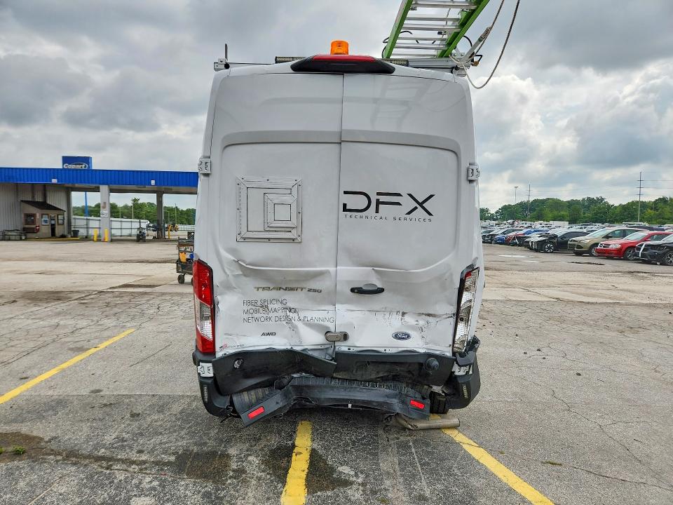 صورة رقم 6 من المزاد - 2025 FORD TRANSIT مع VIN 1FTBR2X81SKA82883